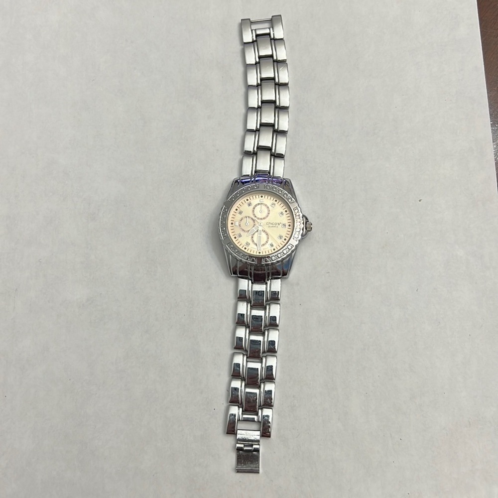 Chicos watch